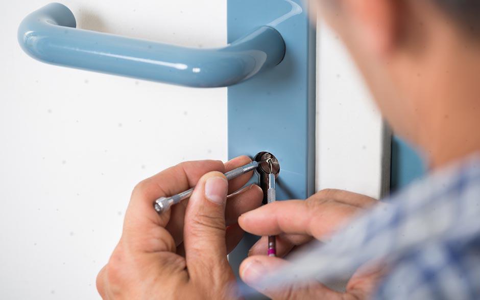 comment ouvrir une porte avec clé à l intérieur Noisiel